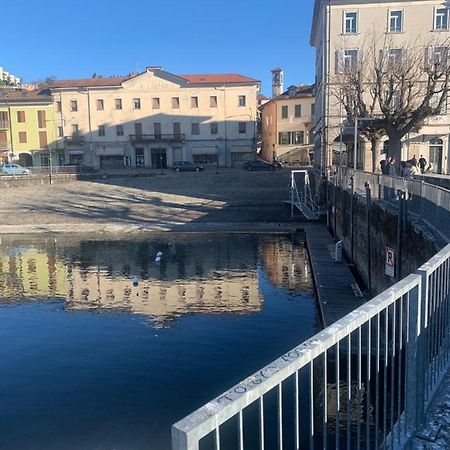 Palazzo Clerici Apartment Luino Ngoại thất bức ảnh